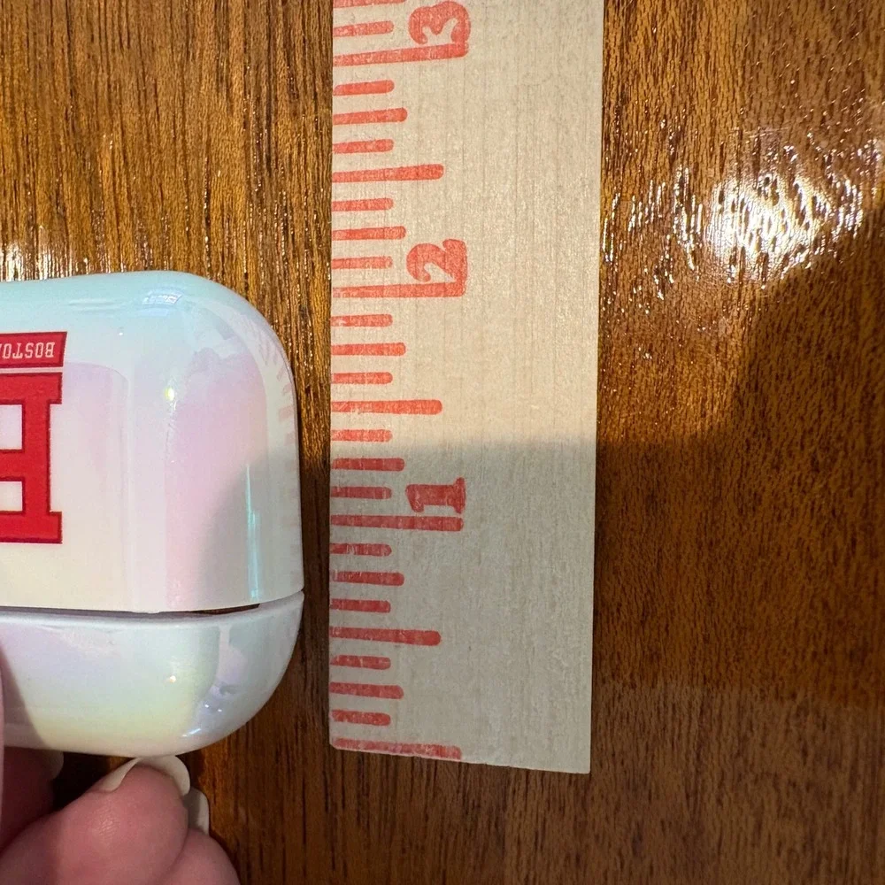 Boston University OTM Essentials AirPods Gen 3 Case OS White BU Iridescent‎
